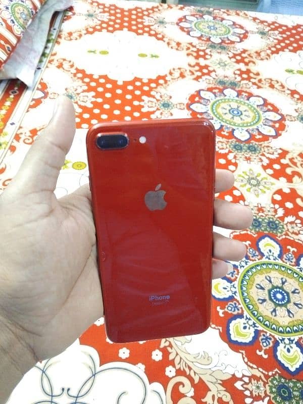 I phone 8 plus 256 GB red color 4