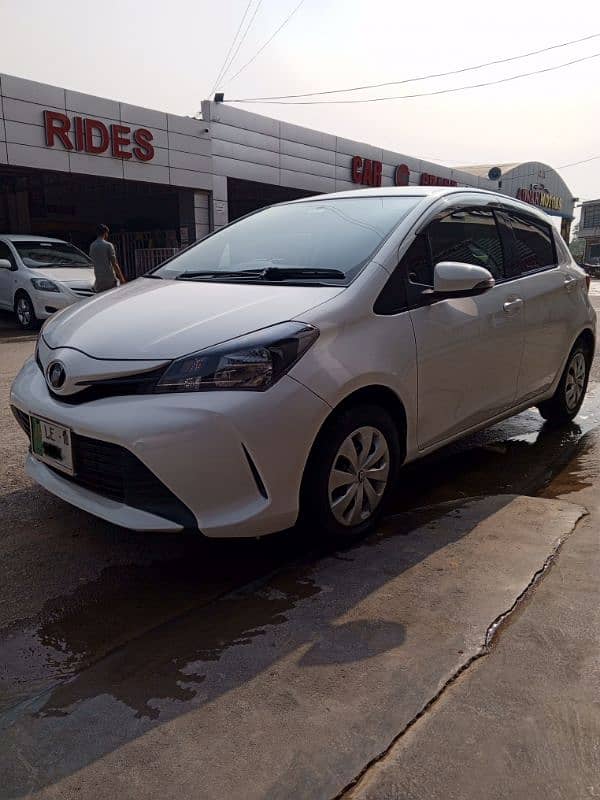 Toyota Vitz 2015 5