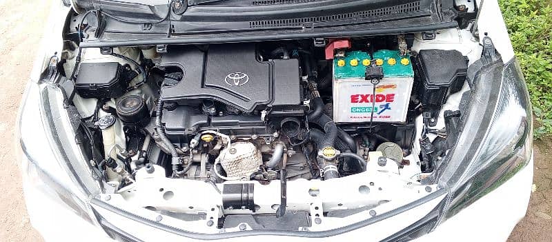 Toyota Vitz 2015 15