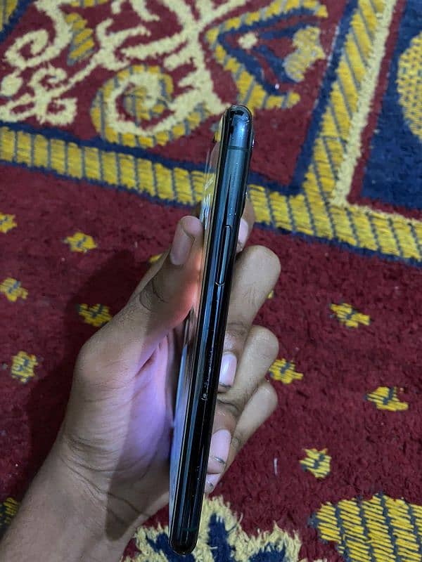 iPhone 11 Pro 64gb 7