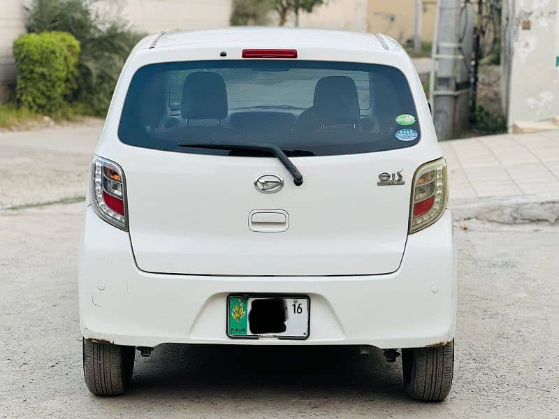 Daihatsu Mira Eis 2015 1