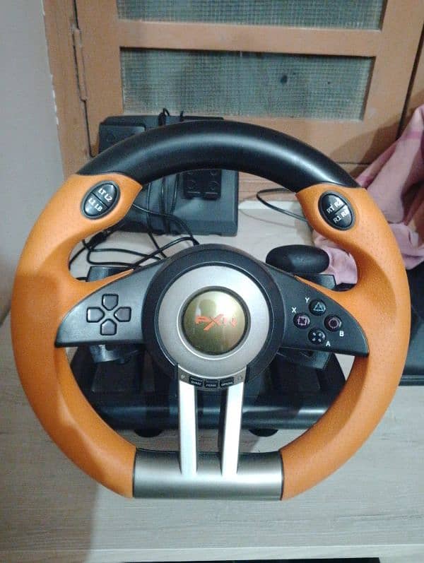 RXN. steering wheel 3