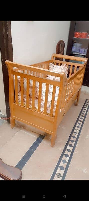 good baby cot new matress 3