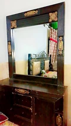 dressing table