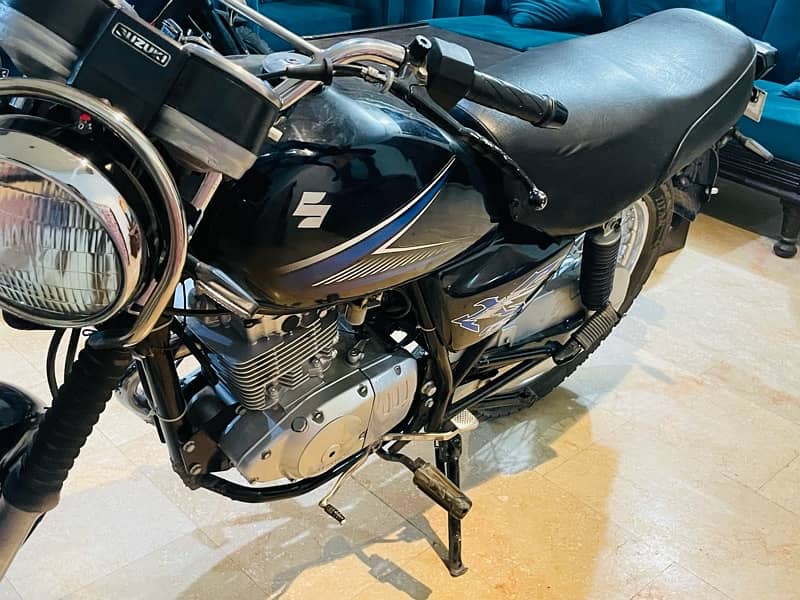 Suzuki gs 150 2