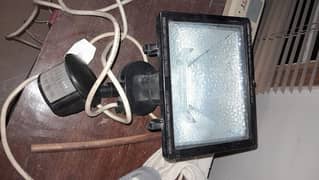 floodlight for sale (2 pcs )