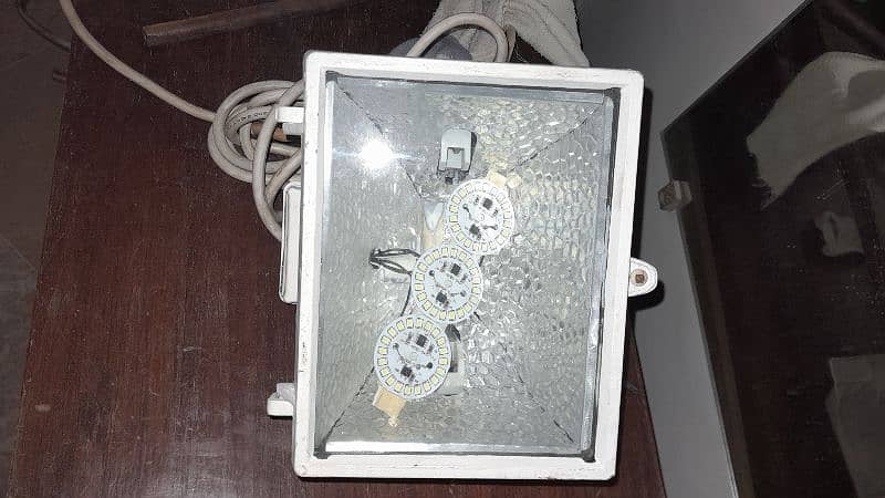 floodlight for sale (2 pcs ) 3