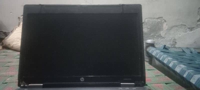 HP laptop 4/320 6