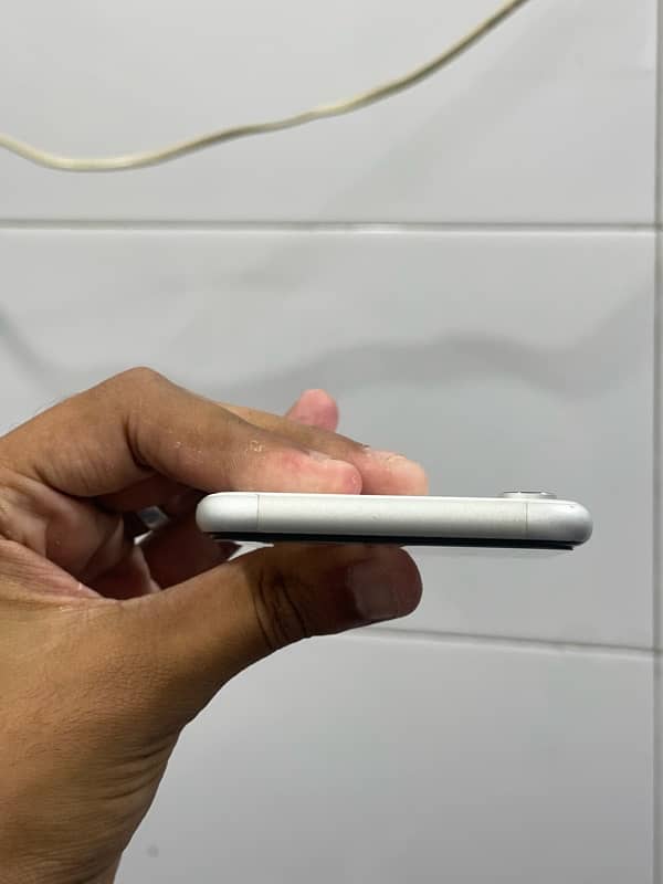 IPhone xr pta 3