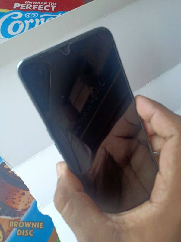 Oppo F15s 8/128 8/by 10 Condition 4