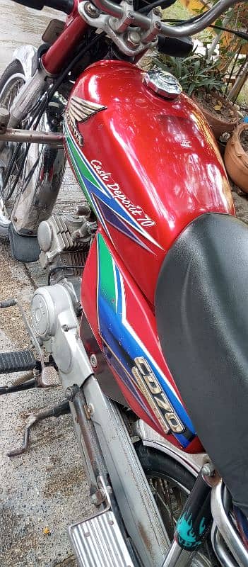 honda 70 CC for sale model 13 total genuine 2