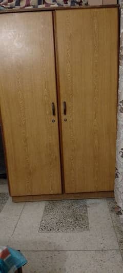 6/4F Clothing Cabinet