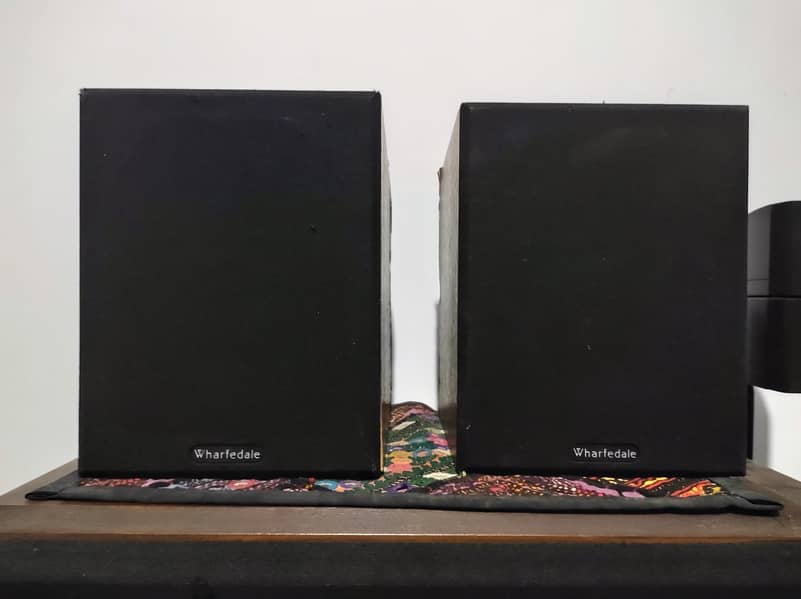 Wharfedale speakers like Bose, Yamaha, Klipsch, JBL, pioneer 1