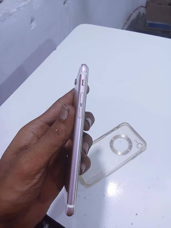 iPhone 6s plus my Whatsapp number 0344--58--51--215 1