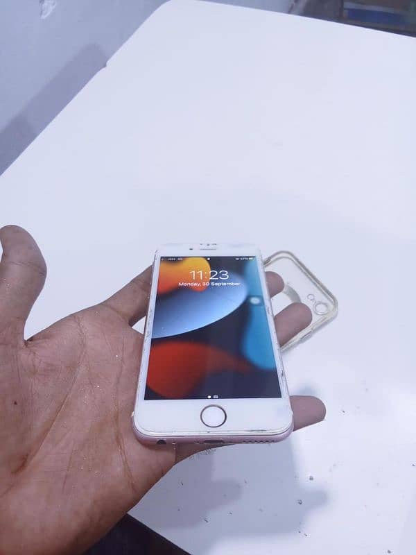 iPhone 6s plus my Whatsapp number 0344--58--51--215 3