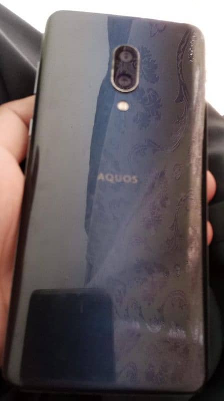 aquos zero 2 non pta 8/10 gaming beast 8/256 3