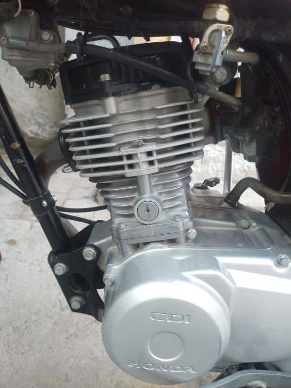 Honda 125cg urgent for sale my watsap 0325--15--12--166 6