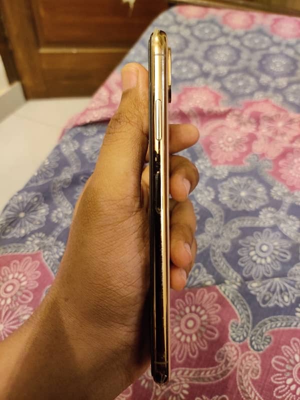 Iphone Xs Max 256GB Dual Pta Approved 5