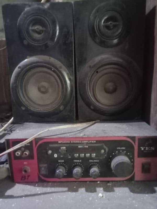 Amplifier and sound system 0