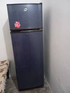 Pel Refrigerator Size Medium Argent sale Good condition