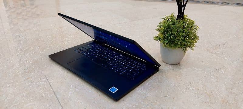 Dell Latitude 7320 1