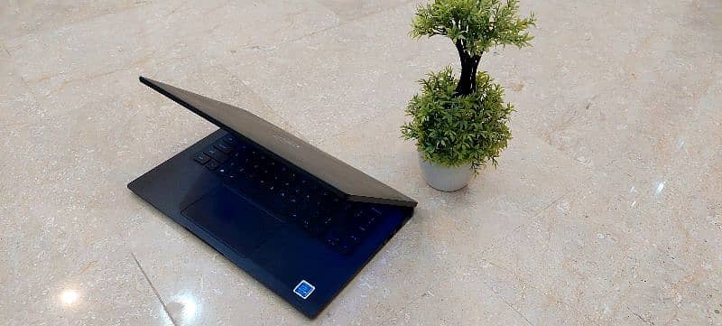 Dell Latitude 7320 2