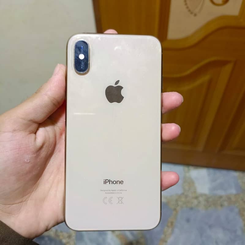 iphone xs with box 6