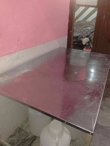 steel Table opar wali sheet 24gage ki Hy 1