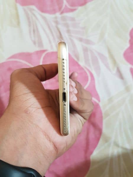 iPhone 7plus 128gb pta approved All ok 6