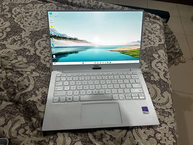 DELL XPS 13 9370 0