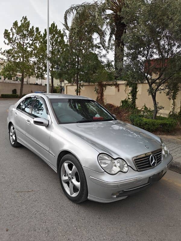 Mercedes Benz C200 2003 2