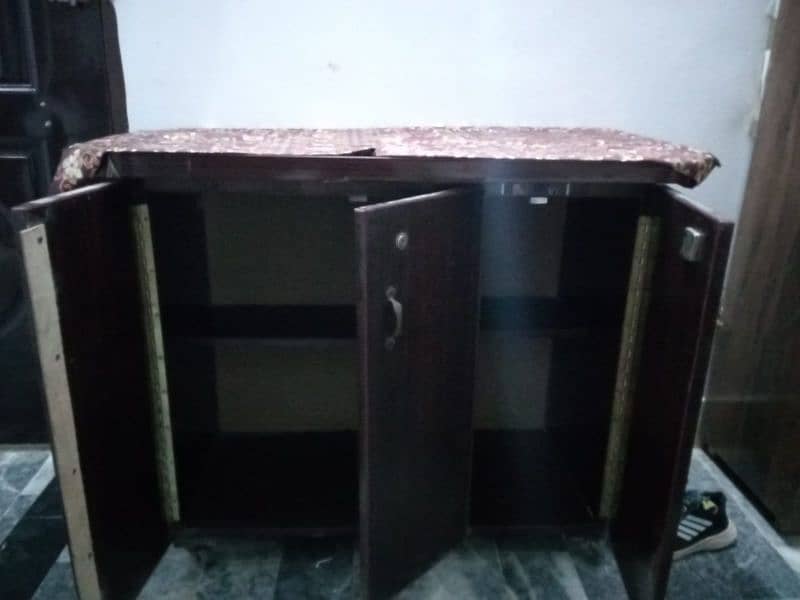 study table best choice for hostalers 6