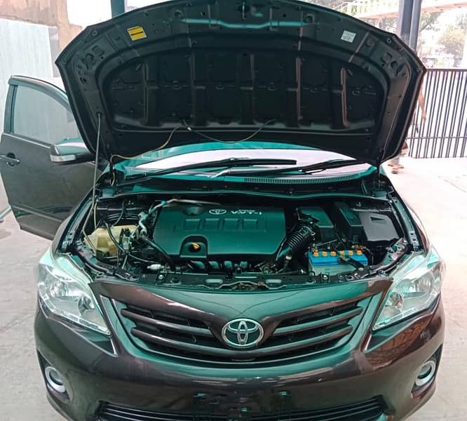 Toyota Corolla Altis 2012 1