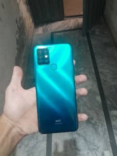 infinix hot 10 4/64 with box no open no repair 10/10 03264946273