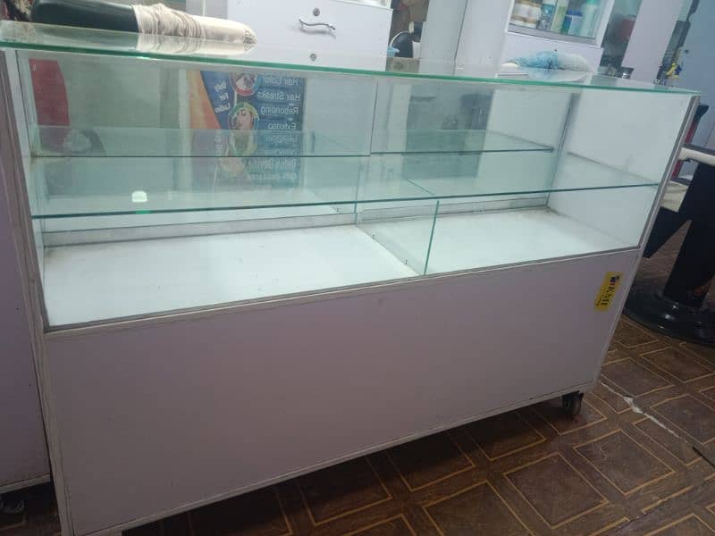 glass counter 5