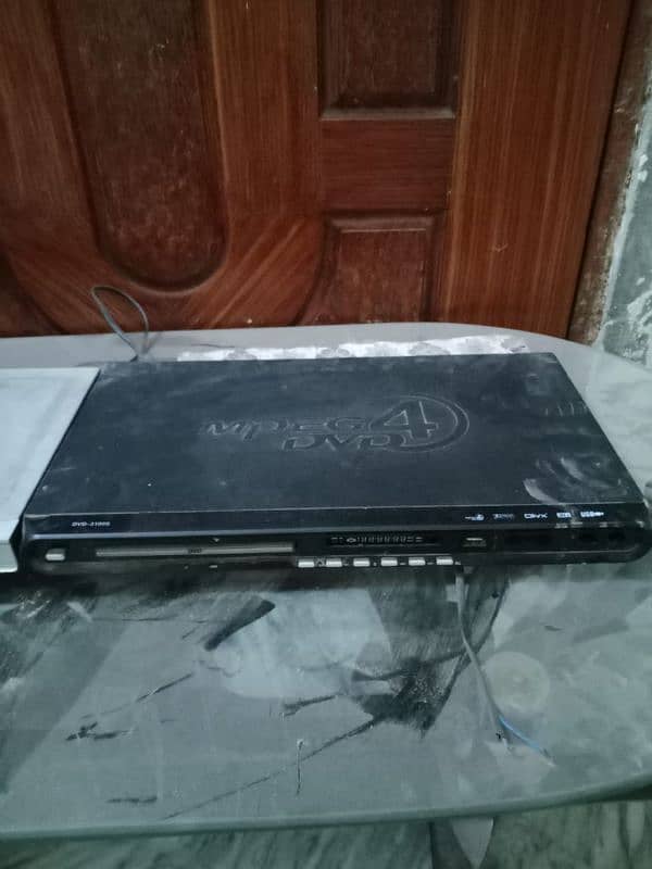 dvd player 1