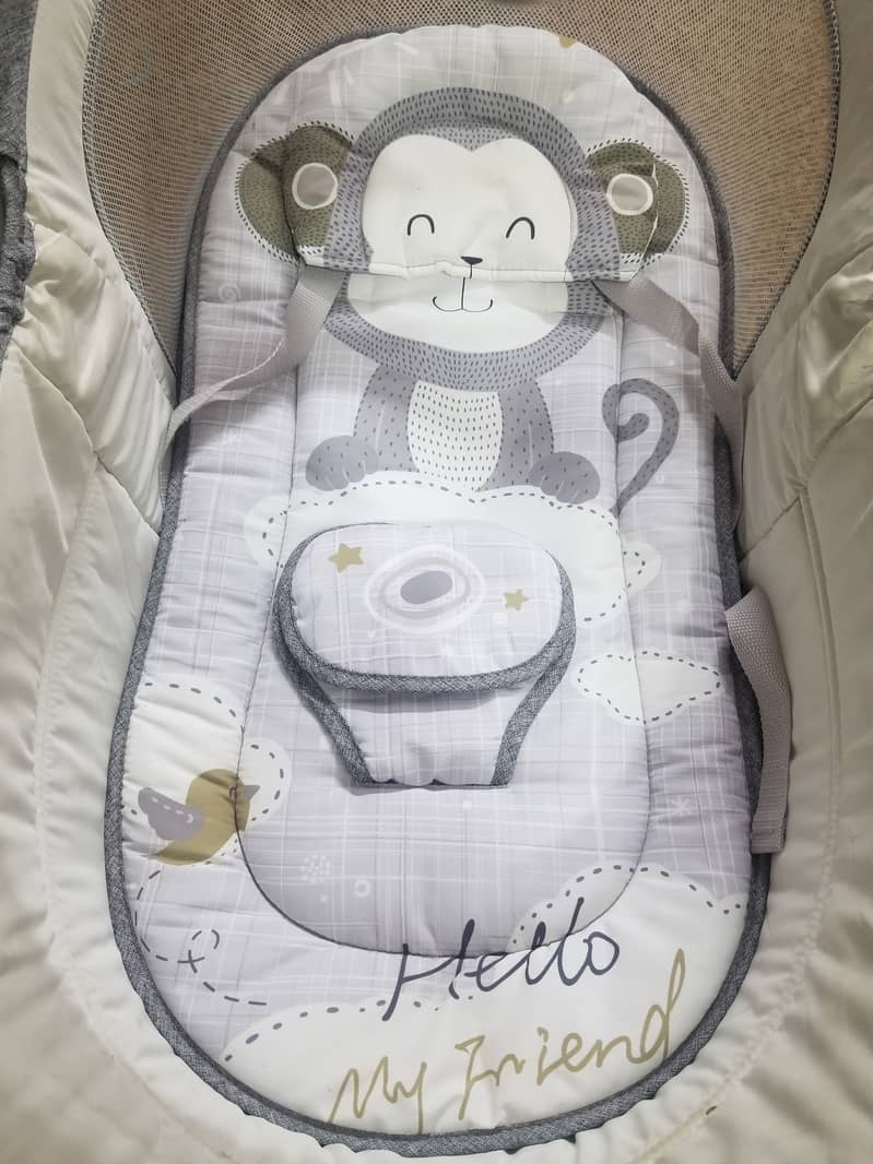 Mastela 4 in 1 bassinet 7