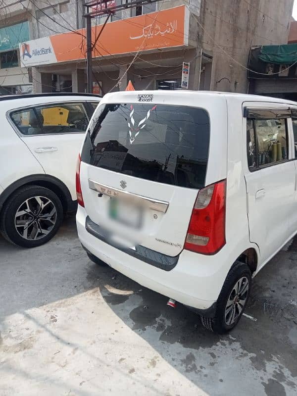 Suzuki Wagon R 2017 3