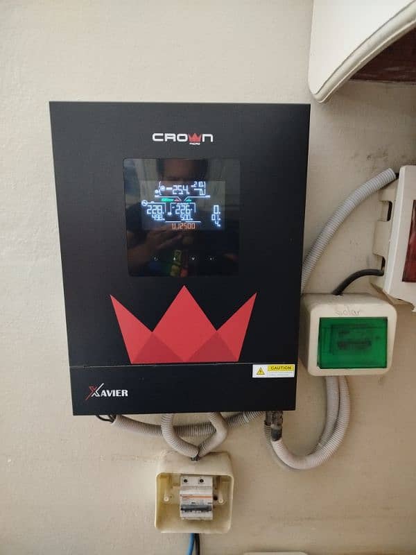 Crown Hybrid Inverter 3.6 1