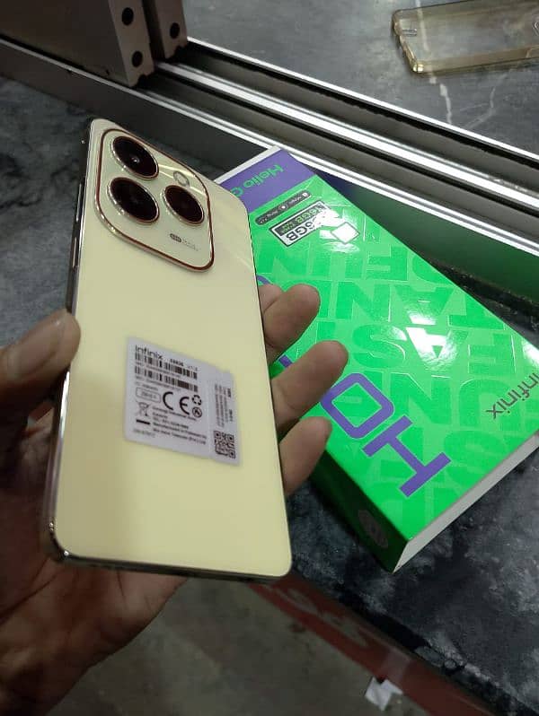 full box ha Infinix hot 40 pro only 10 days used 0