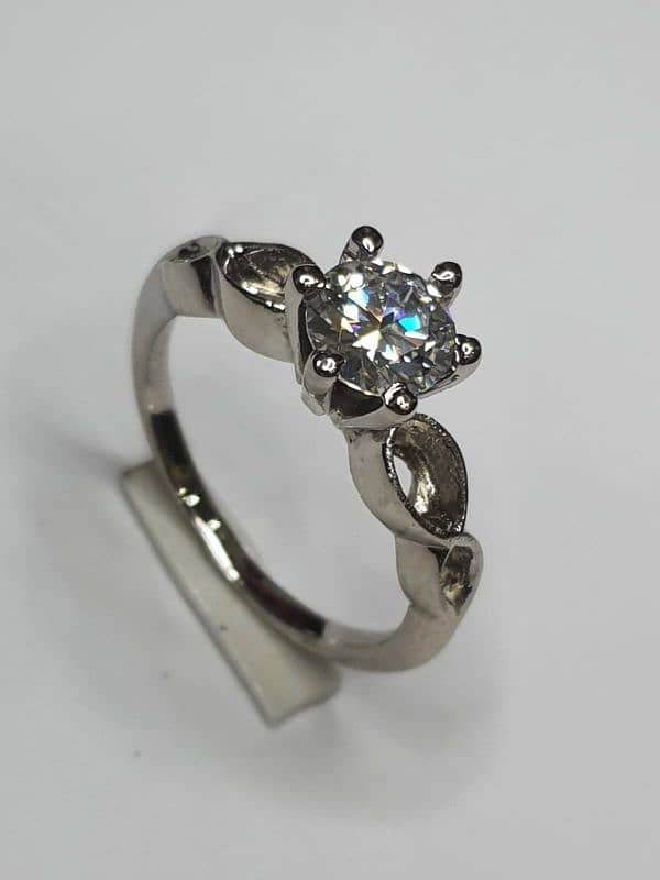 silver ring in reasonable price with moissainite 5