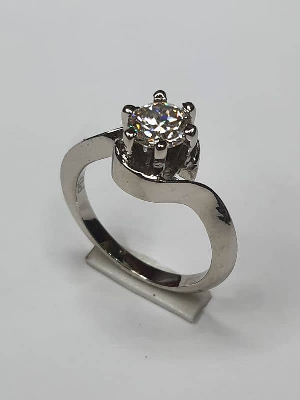 silver ring in reasonable price with moissainite 7