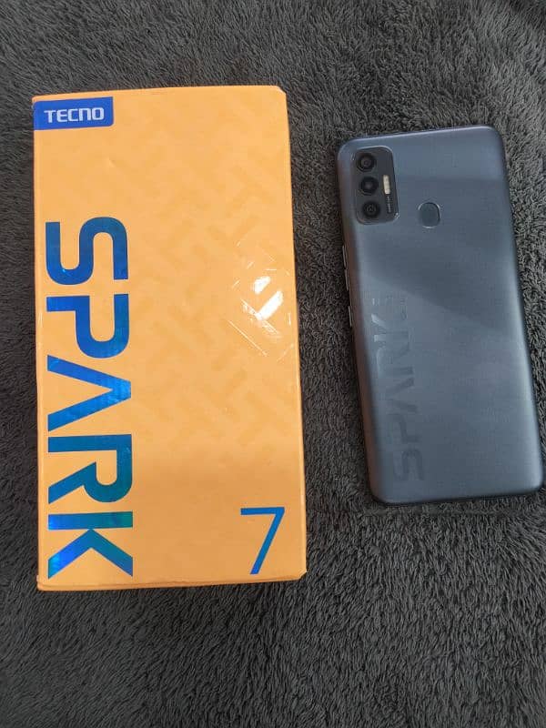 Tecno Spark 7 4/64 0