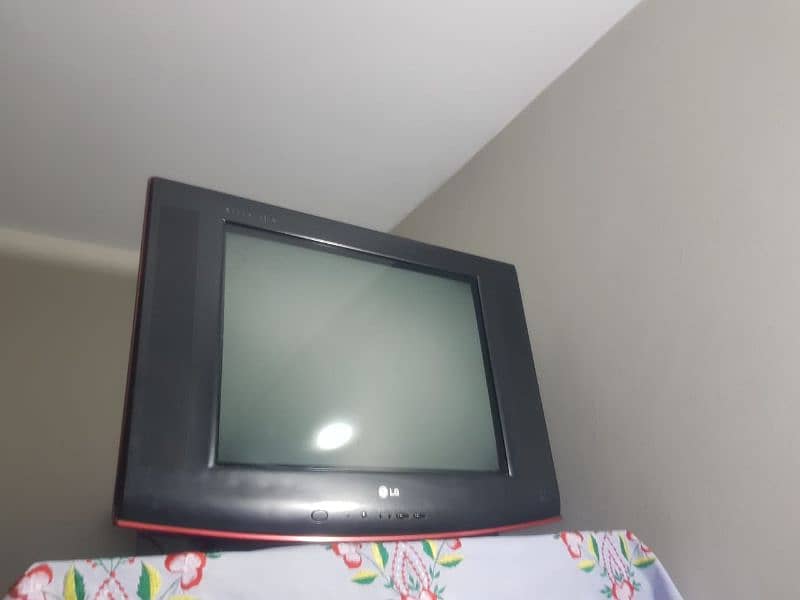 LG TV for sale 3