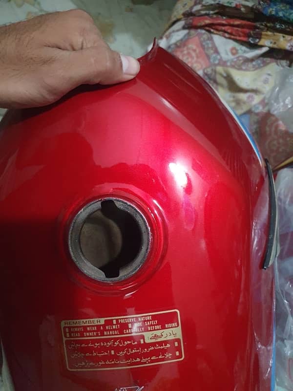 Honda 125 fuel tank 4