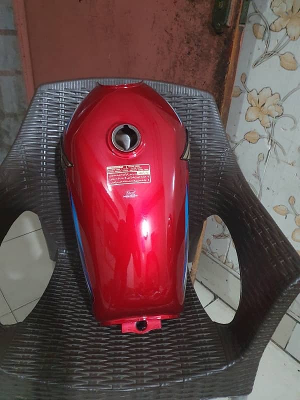 Honda 125 fuel tank 5