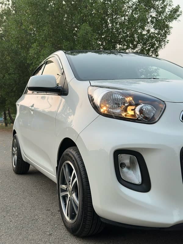 KIA Picanto 2023 16