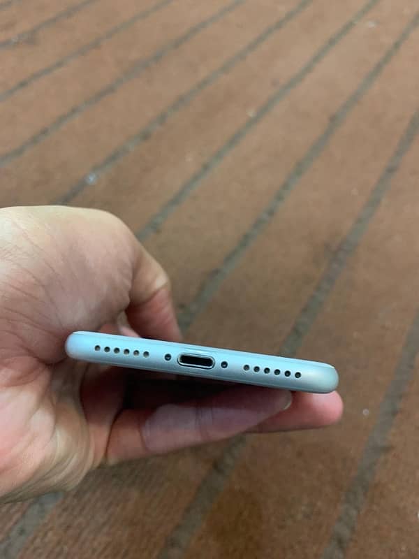 iPhone 7 128GB PTA APPROVED 4