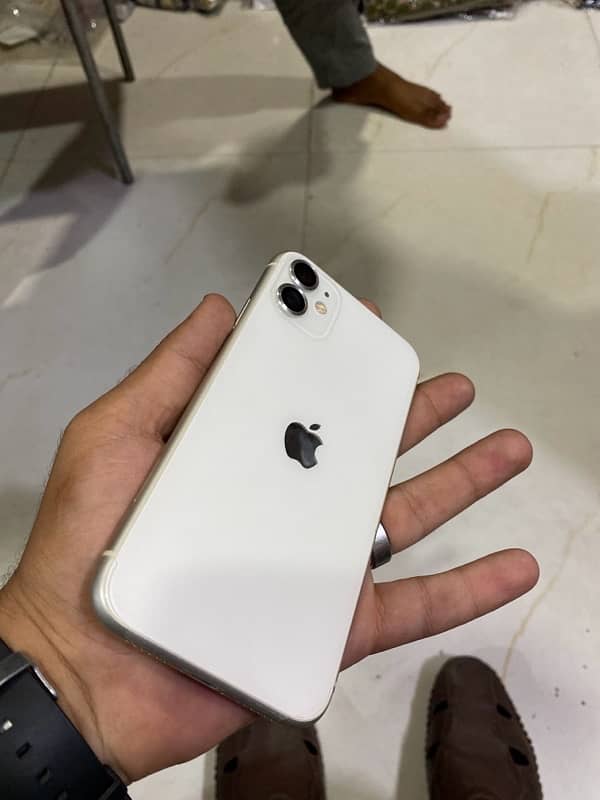 I phone 11 pta 128gb 7