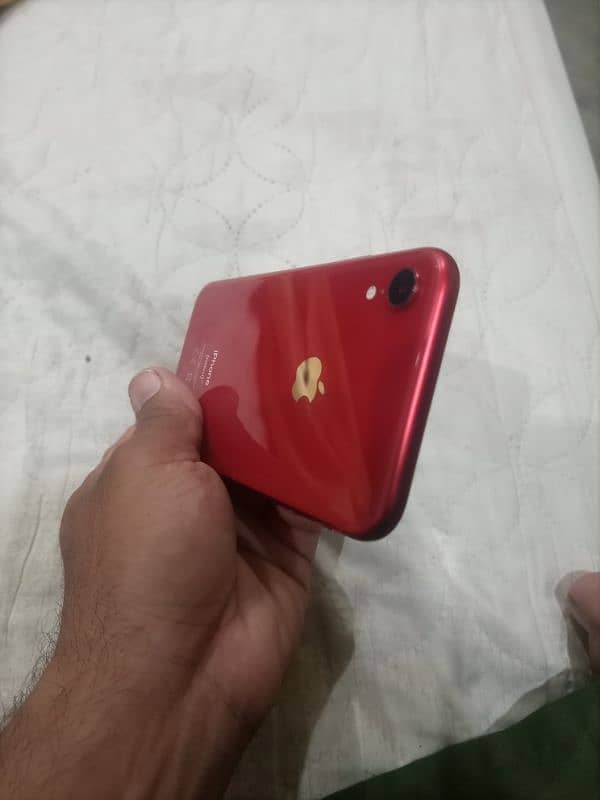 iPhone xr dual sim pta approved 64 gb 3